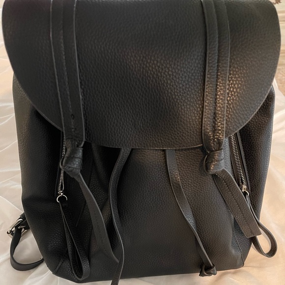 Zara Basic Collection Backpack - Picture 4 of 5